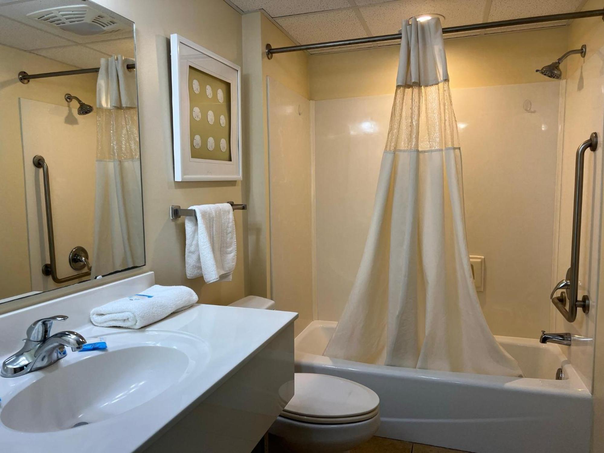 Вилла 2501 S Ocean Blvd, 0811 - Ocean Front Sleeps 6 Миртл-Бич Экстерьер фото